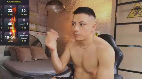 Snapshot of damianphill chatting on 21, 12, 2024 Damian Phill online show from 21, 12, 2024