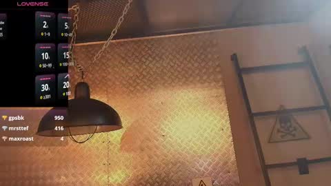 Snapshot of damianphill chatting on 24, 12, 2024 Damian Phill online show from 24, 12, 2024