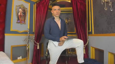 Snapshot of damianphill chatting on 22, 1, 2025 Damian Phill online show from 22, 1, 2025