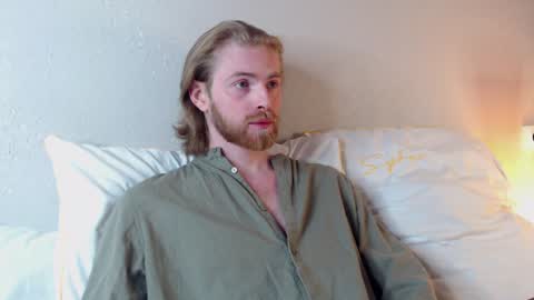 Snapshot of damien_diamond chatting on 5, 12, 2024 damien_diamond online show from 5, 12, 2024