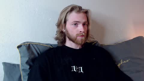 Snapshot of damien_diamond chatting on 30, 12, 2024 damien_diamond online show from 30, 12, 2024