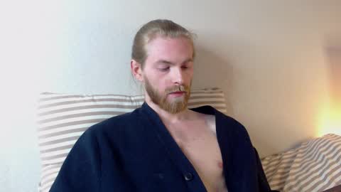 Snapshot of damien_diamond chatting on 25, 2, 2025 damien_diamond online show from 25, 2, 2025