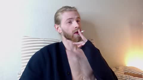 Snapshot of damien_diamond chatting on 26, 2, 2025 damien_diamond online show from 26, 2, 2025