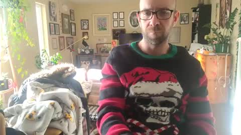 Snapshot of damien_mace chatting on 25, 12, 2024 damien_mace online show from 25, 12, 2024