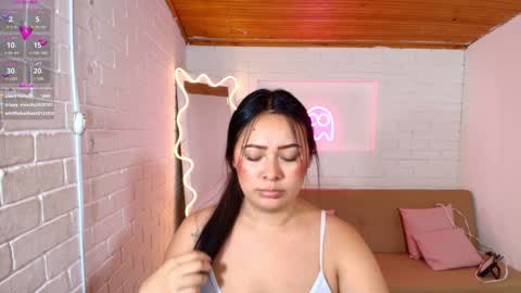 Snapshot of damii_tay chatting on 21, 12, 2024 Damii online show from 21, 12, 2024