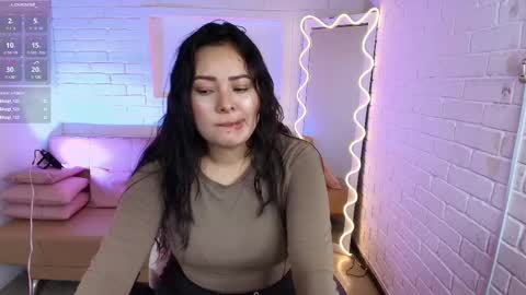 Snapshot of damii_tay chatting on 4, 3, 2025 Damii online show from 4, 3, 2025