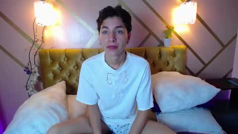 Snapshot of damiian21_ chatting on 8, 2, 2025 Damiian21 online show from 8, 2, 2025