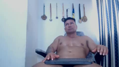 Snapshot of dammuscle chatting on 14, 9, 2025 dammuscle online show from 14, 9, 2025
