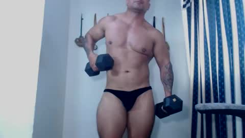 Snapshot of dammuscle chatting on 29, 9, 2025 dammuscle online show from 29, 9, 2025