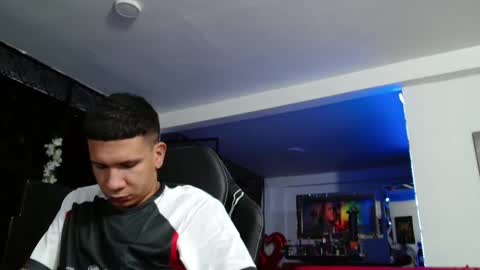 damyan_2003 online show from 14, 11, 2025