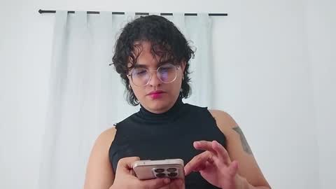 Snapshot of dan_blous chatting on 10, 2, 2026 Diane Blosson online show from 10, 2, 2026