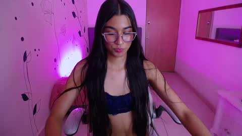 Snapshot of dana_paula chatting on 14, 1, 2025 dana_paula online show from 14, 1, 2025