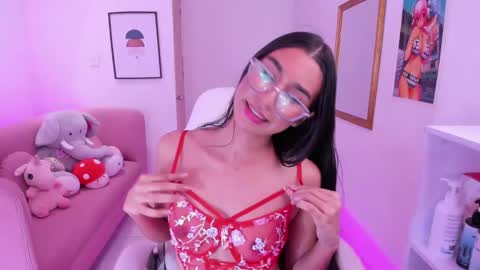 Snapshot of dana_paula chatting on 8, 3, 2025 dana_paula online show from 8, 3, 2025