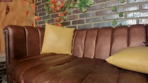 Snapshot of danaandthamaraangels chatting on 28, 1, 2025 online show from 28, 1, 2025