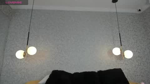 Snapshot of danaandthamaraangels chatting on 27, 11, 2025 online show from 27, 11, 2025