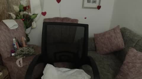 danalaleska online show from 3, 11, 2025