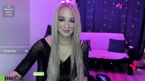 dances_queen online show from 15, 5, 2026