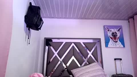 Danella Houston online show from 2, 1, 2025