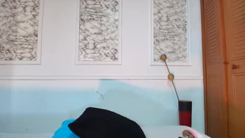 Danella Houston online show from 20, 9, 2025