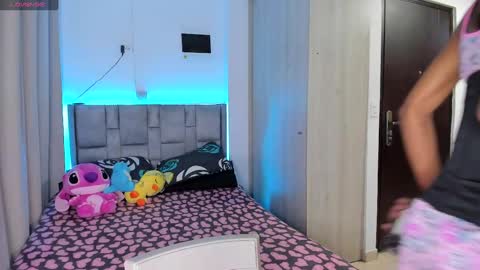 Snapshot of dani_cutee_ chatting on 15, 9, 2025 Dani  online show from 15, 9, 2025