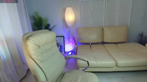 Snapshot of dani_kittys chatting on 25, 6, 2026 dani_kittys online show from 25, 6, 2026