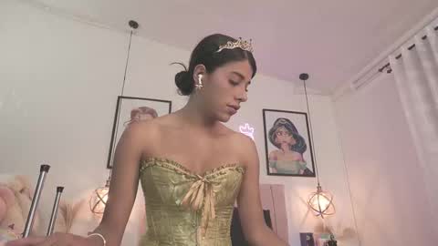   online show from 4, 11, 2025