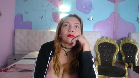 Snapshot of dani_queen_ chatting on 23, 2, 2026 Dani Queen online show from 23, 2, 2026