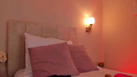 Hi I am Dani online show from 17, 2, 2025