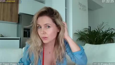 Snapshot of daniangel_web chatting on 13, 5, 2026 daniangel_web online show from 13, 5, 2026