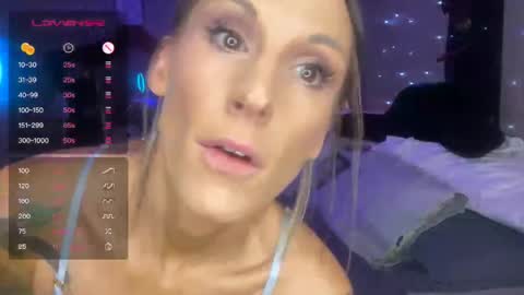 Dani Dragon online show from 6, 12, 2024