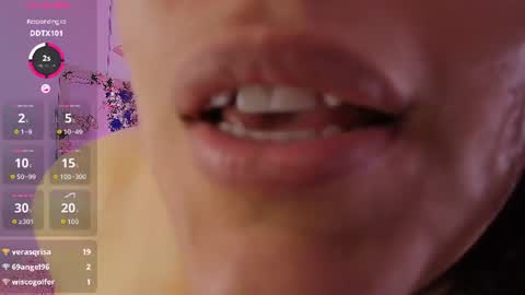 Snapshot of daniela_b25 chatting on 23, 7, 2026 daniela_b25 online show from 23, 7, 2026