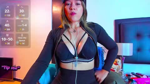 Snapshot of daniela_beauty chatting on 11, 1, 2025 daniela online show from 11, 1, 2025