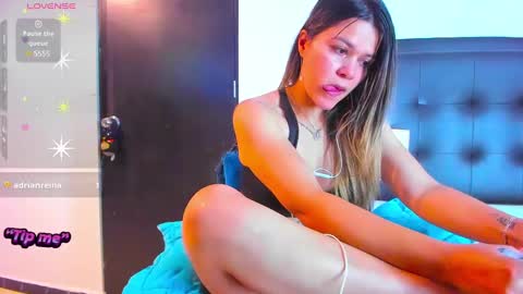 Snapshot of daniela_beauty chatting on 1, 2, 2025 daniela online show from 1, 2, 2025