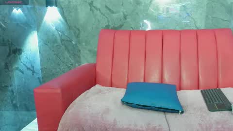 Daniela online show from 6, 11, 2025