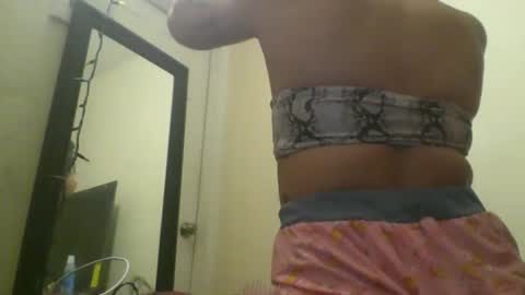 Snapshot of danielatrans662135 chatting on 1, 2, 2025 DANIELA online show from 1, 2, 2025