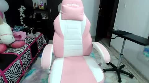 danielita_2001 online show from 30, 7, 2026