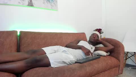 Snapshot of daniell_ferrari chatting on 25, 1, 2025 daniell_ferrari online show from 25, 1, 2025