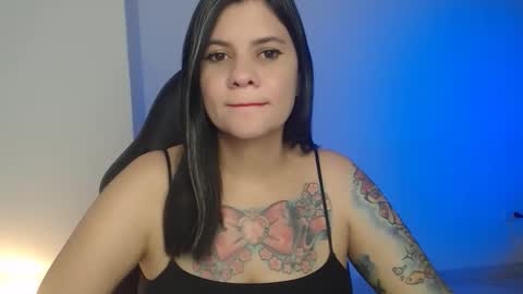 Snapshot of daniellerain chatting on 2, 12, 2025 daniellerain online show from 2, 12, 2025