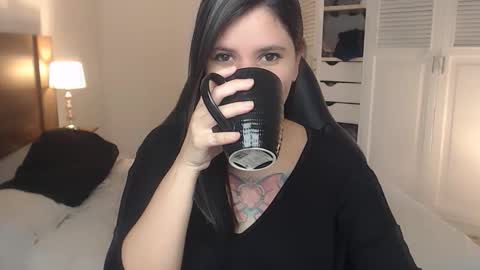 daniellerain online show from 22, 3, 2026