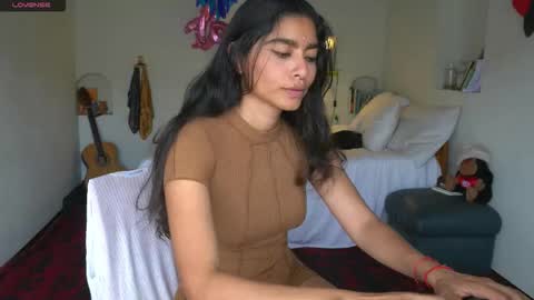 danalle .. online show from 16, 12, 2025