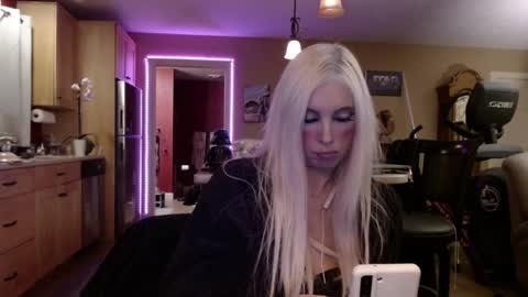 DanikaWhite69 online show from 27, 1, 2025