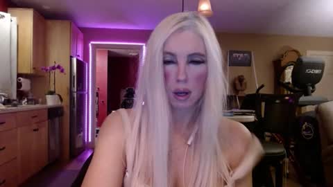 DanikaWhite69 online show from 10, 2, 2025