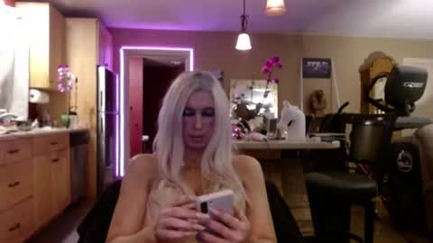 Snapshot of danikawhite69 chatting on 25, 6, 2026 DanikaWhite69 online show from 25, 6, 2026