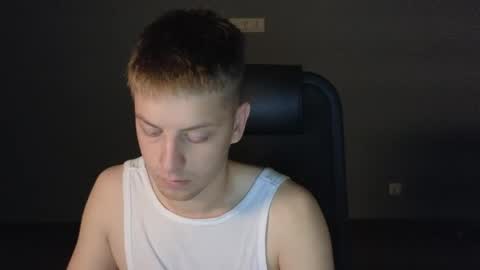 Snapshot of danila_trezzini chatting on 17, 5, 2026 danila online show from 17, 5, 2026
