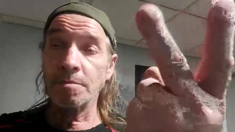 Snapshot of danimal5000 chatting on 27, 5, 2026 danimal5000 online show from 27, 5, 2026