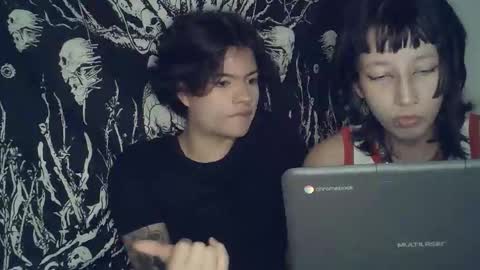 Snapshot of danimary0 chatting on 2, 12, 2025 danimary0 online show from 2, 12, 2025