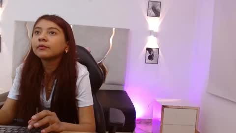 Snapshot of danivilix_tay chatting on 6, 10, 2025 Danivilix Tay online show from 6, 10, 2025
