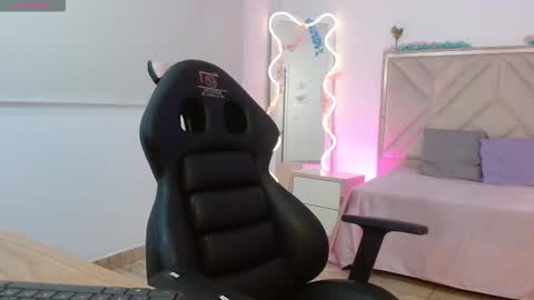 Snapshot of danivilix_tay chatting on 7, 10, 2025 Danivilix Tay online show from 7, 10, 2025