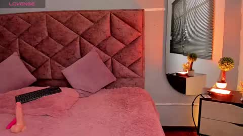 danix_coruscans online show from 14, 2, 2025