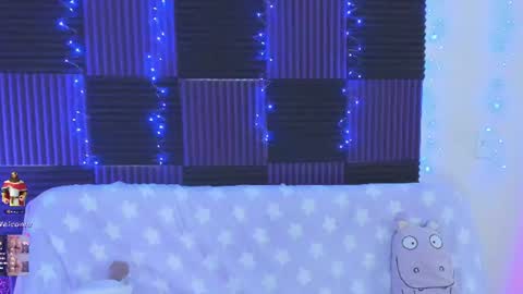Snapshot of danna__castle chatting on 27, 6, 2026 Dannacastle online show from 27, 6, 2026